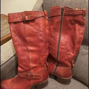 Tall leather Frye boots. Size 9B